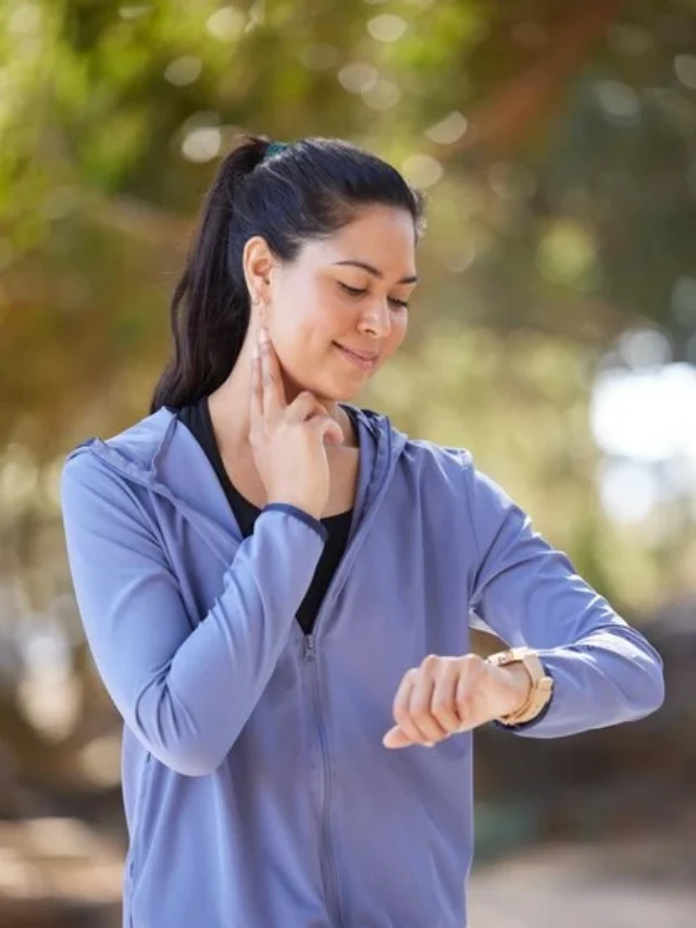 cropped-smartwatch-fitness-woman-pulse-after-running-park-break-check-heart-rate-happy-girl-doing-exercise-training-workout-nature-wellness-cardio-healthy-lifestyle_590464-119523.webp